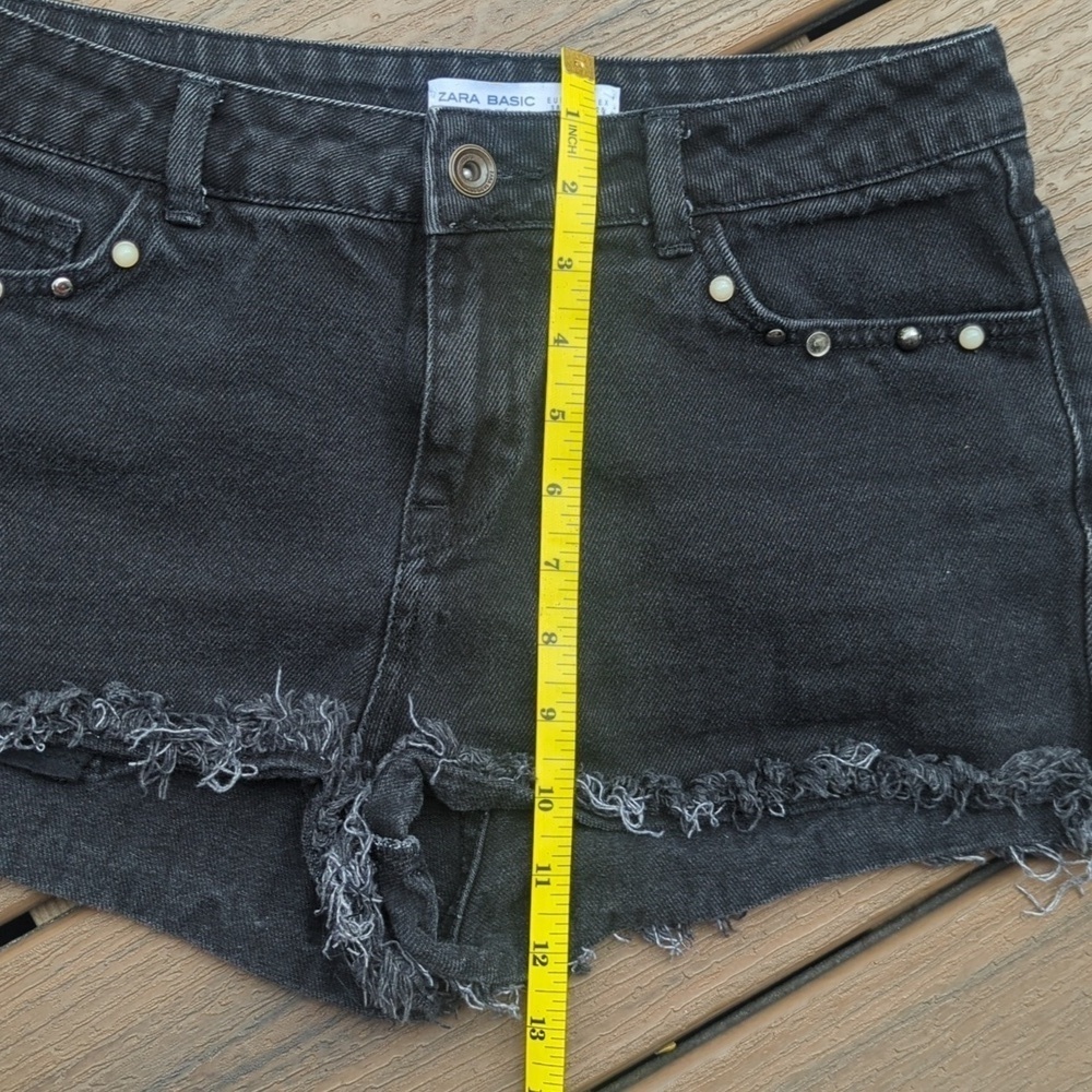 Zara Black Jean Shorts Frayed Hem With Embellishments - Sz 6 Great Condition - Picture 8 of 10